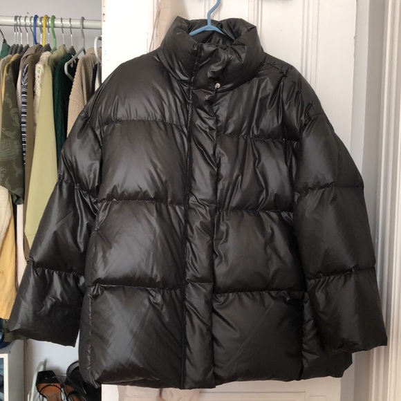 Black puffy oversized winter jacket, size S. - Picture 2 of 3